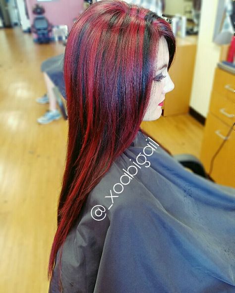 Chunky red highlights on long black hair. Scene hair. Black And Vibrant Hair, Highlights On Long Black Hair, Chunky Highlights On Black Hair, Chunky Highlights Black Hair, Red Hair Indian, Chunky Red Highlights, Red Chunky Highlights, Black Hair With Red Highlights, Brown Hair Bangs