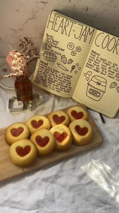 Heart Jam Cookies, Heart Cookies Recipe, Aesthetic Recipes, Homemade Recipe Books, Ultimate Cookies, Jam Cookies, Beautiful Desserts, Baking Gifts, Soft Cookie