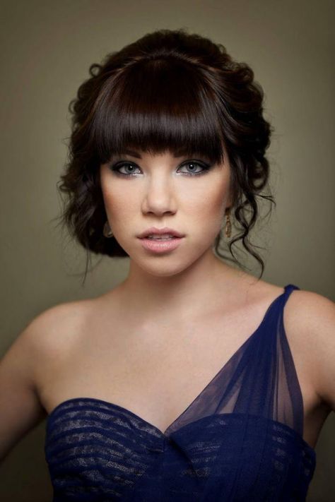 Updo Bangs, Carly Rae Jepsen, Romantic Wedding Hair, Look Formal, Star Gazing, Hair Idea, Wedding Guest Hairstyles, Fringe Hairstyles, Short Hair With Bangs