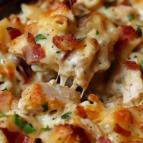 Chicken Bacon Ranch Casserole Recipes, Bacon And Chicken Recipes, Chicken Bacon Ranch Recipes, Chicken Bacon Ranch Pasta Casserole, Bacon Chicken Ranch Casserole, Chicken Ranch Casserole, Chicken Bacon Casserole, Meat Casseroles, Creamy Ranch Chicken Recipe