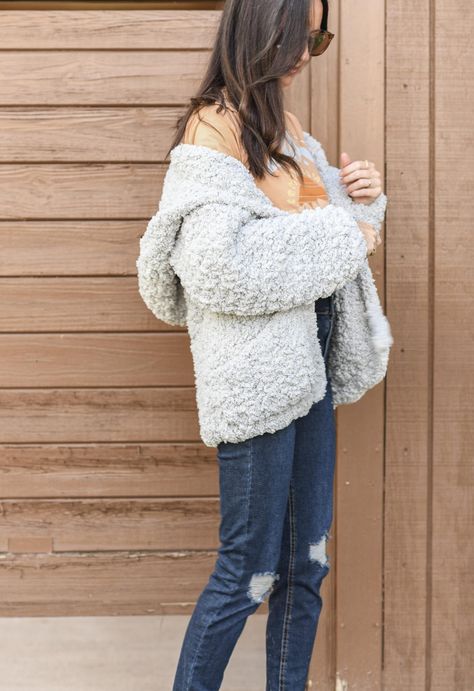 Sherpa Coat Crochet Pattern – Mama In A Stitch Crochet Sherpa Sweater, Mens Crochet Beanie, Lion Brand Patterns, Mama In A Stitch, Coat Crochet, Different Crochet Stitches, Hoodie Tutorial, Crochet Hoodie, Gilet Crochet