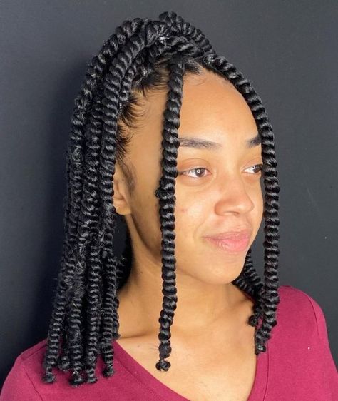 Passion Twists Updo with Face Framing Braids Passion Twists Styles, Hairstyles Hispanic, Passion Twist Styles, Passion Twist Hairstyles, Water Wave Hair, Senegalese Twist Hairstyles, Passion Twists, Middle Part Hairstyles, Black Hair Extensions