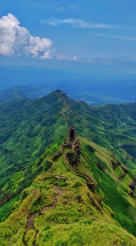 Forest Wallpaper Hd 1080p, Rajgad Fort Images, Shivaji Maharaj Fort, Raigad Fort, Shiva Ji, Festival Quotes, Tea Wallpaper, Budget Friendly Travel, Shivaji Maharaj