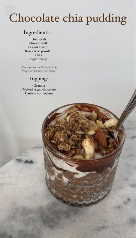 Chia Pudding Recipe, Chocolate Chia Pudding, Healthy Food Dishes, Healthy Food Motivation, Healthy Lifestyle Food, Healthy Sweets Recipes, Feeling Hungry, Pudding Recipe, Idee Pasto Sano