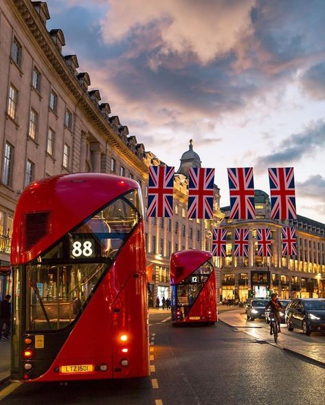 London Journal, London Theme, Rule Britannia, Regent Street, Beautiful London, London Baby, Europe Photos, London Transport, London Bus