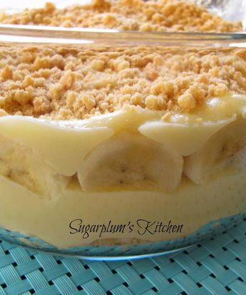 Banana Pudding made from scratch...taste so much better than a boxed mix! SugarplumsKitchen.com Pudding From Scratch, Banana Pudding From Scratch, Homemade Banana Pudding, Best Banana Pudding, Cake Mug, Vanilla Recipes, Top Banana, Banana Recipes, Made From Scratch