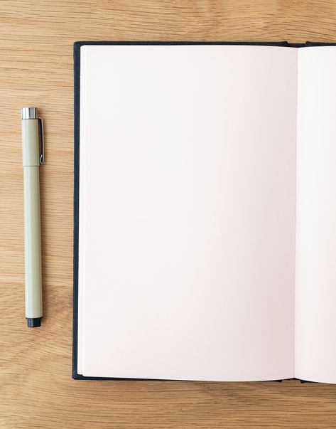 Blank plain white notebook page with a pen mockup | free image by rawpixel.com / KUTTHALEEYO Blank Page Backgrounds Writing Papers Aesthetic, Background Images For Writing, Blank Book Page, Book Background Wallpapers, White Book Page, Book And Pen, Notebook Mockup, Empty Book, Pink Pen