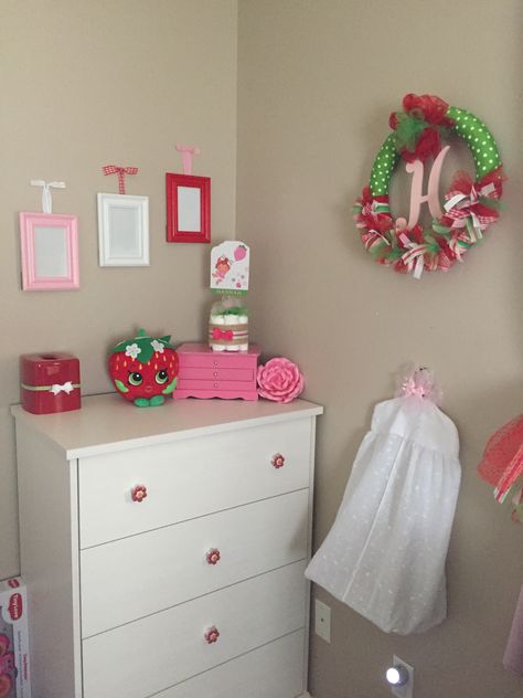 Strawberry Shortcake Room Ideas, Strawberry Shortcake Baby Room, Strawberry Shortcake Nursery Theme, Strawberry Shortcake Room Decor, Strawberry Themed Nursery, Strawberry Nursery Theme, Strawberry Shortcake Bedroom, Strawberry Shortcake Room, Strawberry Shortcake Nursery