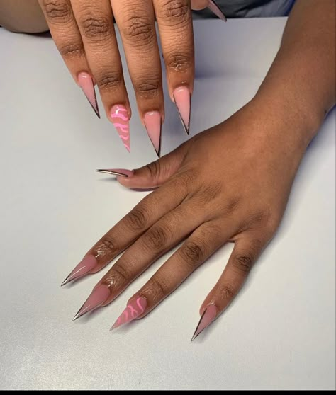 Nails, Pink