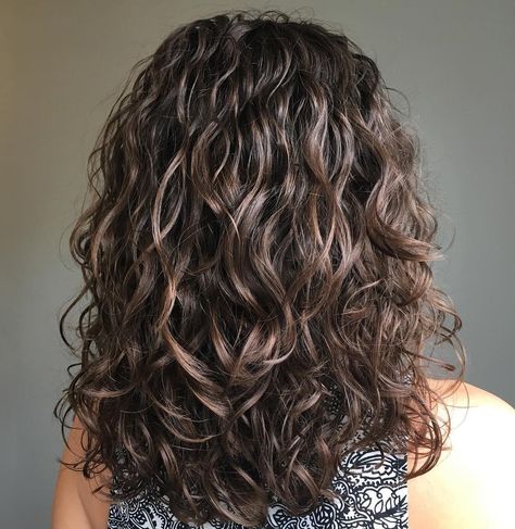 Dynamic Irregular Perm Waves Beach Curl Perm, Types Of Perms Before And After, Perm Curly Hair, Medium Perm, Soft Perm, Modern Perm, Loose Curl Perm, Perm Ideas, Body Perm