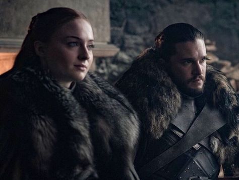 Jon Snow And Sansa Stark, Sansa Jon, Stark Family, Game Of Thrones Cast, Game Of Thrones Artwork, The North Remembers, Two Wolves, Art Fan, King In The North