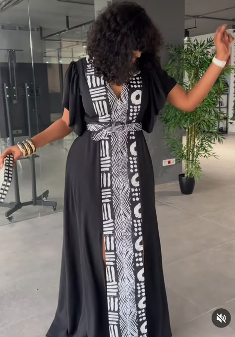 Ankara Wedding Dress, Ankara Prom Dress, African Kimono, Ankara Dress Designs, Modest Dresses Fashion, Short African Dresses, African Dresses Modern, Dress Ankara, African Wear Dresses