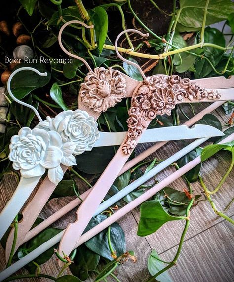 Decorated Clothes Hangers, Wedding Assesories, Hangers For Wedding, Diy Wedding Hangers, Bridal Crafts, Wedding Coat Hangers, Wood Coat Hanger, Vintage Hangers, Hanger Crafts