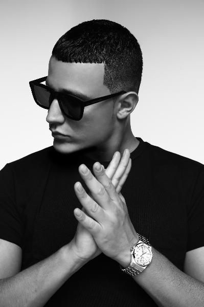 The "Turn Down For What?" producer has done anything but: Since the 2013 5x platinum single DJ Snake has continued to tour the EDM festival circuit, performing at Coachella and EDC Las Vegas. He released "Lean On" with Major Lazer in 2015, which became Spotify's most-streamed song ever. Rapper Photoshoot, Dj Photoshoot, Dj Pics, Music Festival Photography, Male Photoshoot, Music Photoshoot, Turn Down For What, Male Portrait Poses, Dj Photography