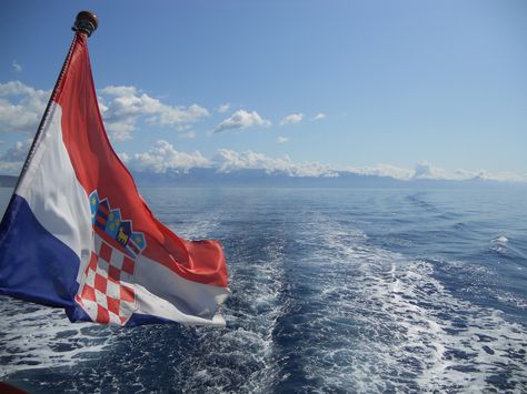 Croatian Flag Aesthetic, Croatia Flag Aesthetic, Cro Aesthetic, Makarska Croatia, Croatian Flag, Croatia Summer, Croatia Flag, Graffiti Quotes, Ronaldo Videos