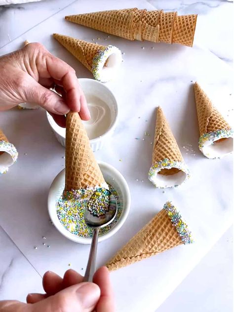 Adding sprinkles to the cones dipped in melted candy melts. Easter Bunny Bark, Melted Candy, Candy Cone, Easter Surprise, Chocolate Covered Peanuts, Easter Sweets, Sugar Cones, Lemon Bundt Cake, Easter Goodies