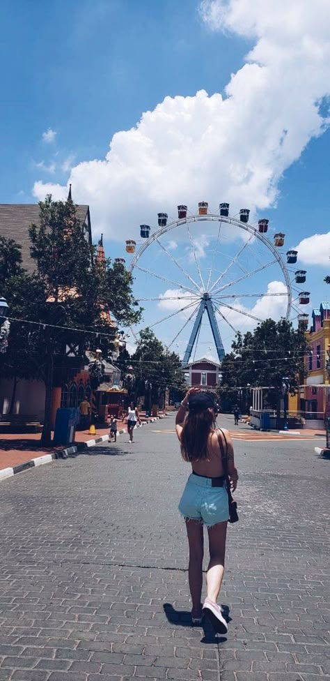 Hopi Hari, Wheel In The Sky, Cute Instagram Pictures, Future Lifestyle, Life Moments, Perfect Life, Creative Photos, Girl Gang, Insta Photo Ideas