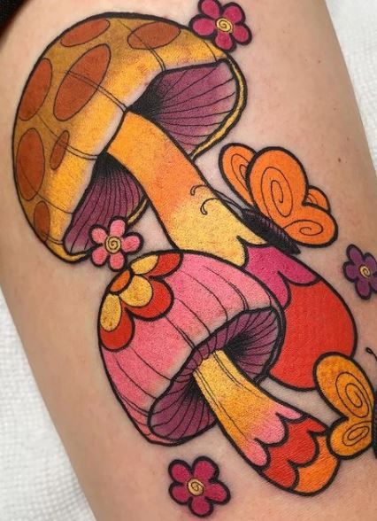 65 Groovy Mushroom Tattoos & Meanings - Tattoo Me Now Cottagecore Tattoo, Orange Tattoo, Groovy Mushroom, Mushroom Tattoo, Hippie Tattoo, Tattoo Me, Tattoo Old School, Mushroom Tattoos, Retro Tattoos