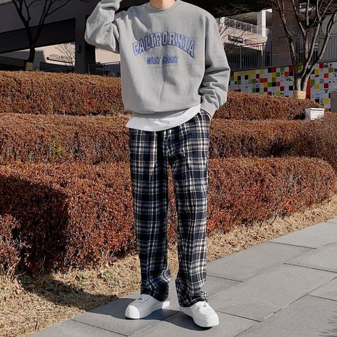 Lazy Men Outfits, Sweatpants Outfit Ideas Men, Pajama Pants Outfit For School Men, Men’s Pajamas Aesthetic, Lazy Male Outfit, Pajama Pants Outfit Men, Pajama Outfit Men, Male Pajamas Aesthetic, Men’s Sweatpants Outfit