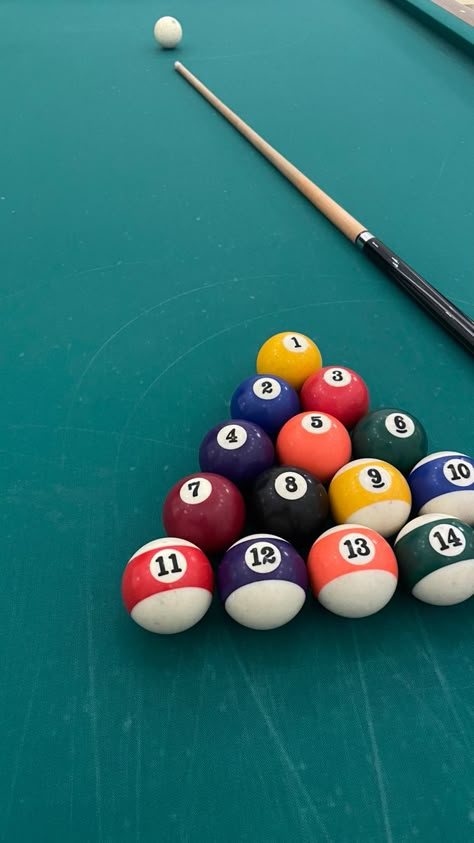 Pool Game Aesthetic, Snooker Aesthetic, Pool Table Aesthetic, Billiard Wallpaper, Billiards Aesthetic, Alcoholic Snapchat, Club Background, Pool Aesthetic, Sport Pool