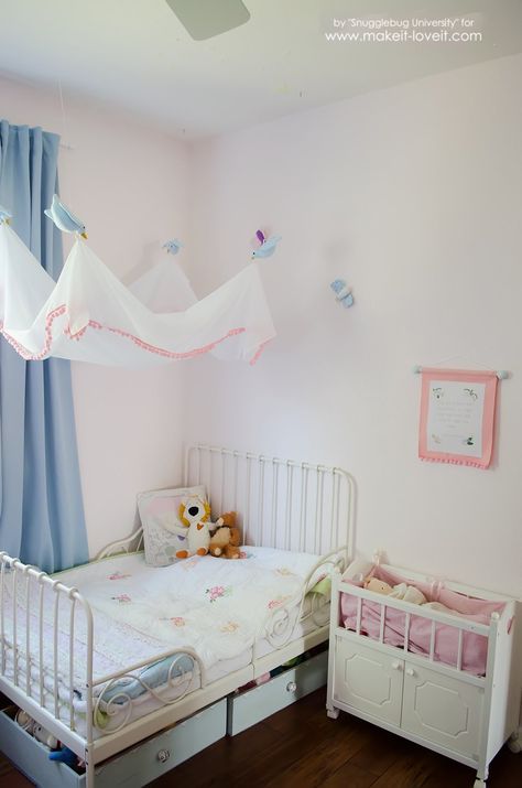 Easy DIY Bird Canopy....for above a BED! | via Make It and Love It Cinderella Bedroom, Cinderella Nursery, Disney Nursery Decor, Cinderella Room, Disney Princess Nursery, Disney Themed Nursery, Disney Princess Room, Disney Bedrooms, Princess Nursery