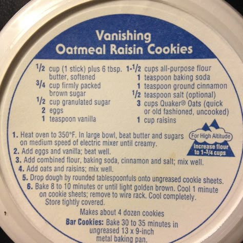 The BEST Oatmeal Raisin Cookie recipe ever! Found in the inside lid of a quacker oats box. Easy and good!! Oatmeal Raisin Cookie Recipe, Vanishing Oatmeal Raisin Cookies, Best Oatmeal Raisin Cookies, Raisin Cookie Recipe, The Best Oatmeal, Oatmeal Raisin Cookie, Raisin Cookie, Cookie Recipes Oatmeal Raisin, Oats Quaker