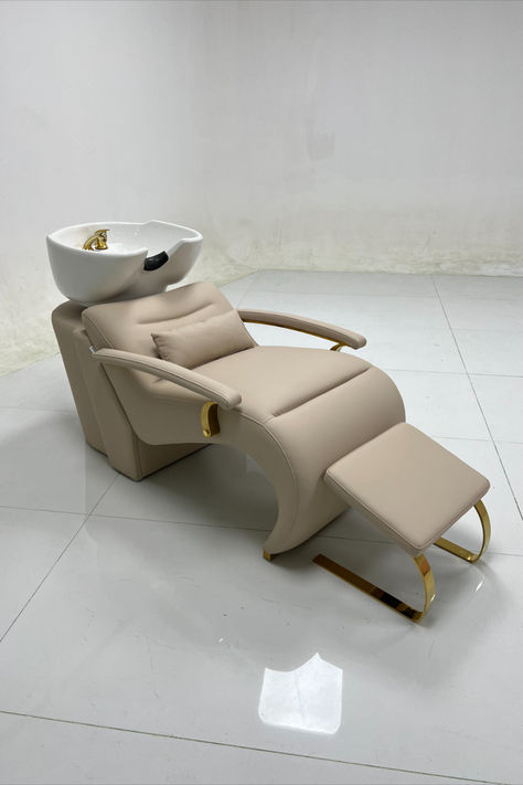 In this hot summer🌞, there is nothing more comfortable than lying down on @benoravo shampoo chair 💯 and having a head washing and spa. 🥰 Saloon Ideas, Apple Picture, Clinic Interior, Shampoo Chair, Hair Wash, Light Brown Color, Beauty Salon Decor, Salon Interior Design, Nail Dryer