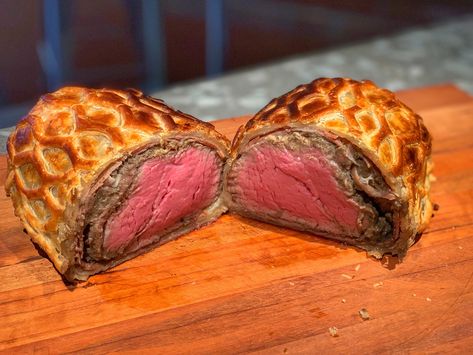 poster Beef Welington, Anova Recipes, Sous Vide Beef, Wellington Food, Homemade Lemon Bars, Beef Wellington Recipe, Sous Vide Recipes, Australia Food, Sous Vide Cooking