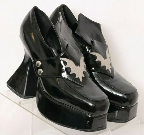 Catty Noir, Dr Shoes, Funky Shoes, New Rock, Aesthetic Shoes, Platform High Heels, Pretty Shoes, Dream Shoes, Dream Clothes