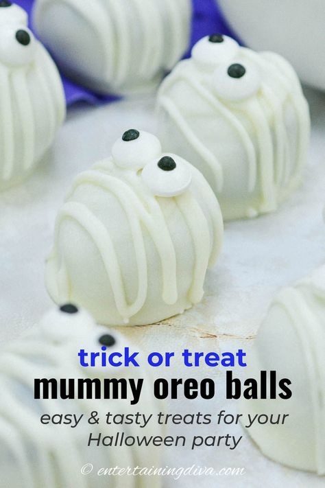 Spooky Mummy Oreo Balls | Halloween Treats Mummy Oreo Balls, Oreo Balls Halloween, Mummy Oreos, Halloween Oreo Treats, Oreo Ball Recipe, Halloween Oreo Balls, Halloween Dessert Recipes, Oreo Ball, Homemade Halloween Treats