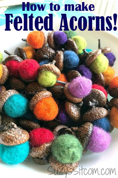 Tree Made Of Lights, Felted Wool Acorns, Primitive Fall Decor, Felted Acorns, Fall Acorns, Acorn Ornaments, Nature Craft, Acorn Crafts, Needle Felting Diy