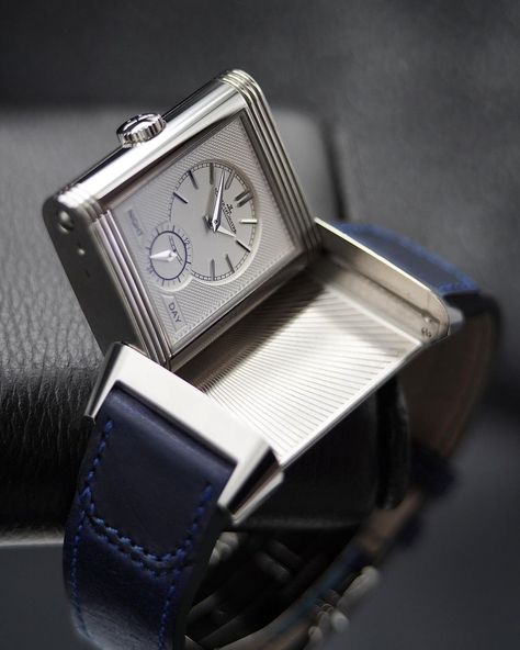 Jeager Le Coultre Watch, Jlc Reverso, Jaeger Lecoultre Reverso, Dope Jewelry Accessories, Diesel Watch, Fancy Watches, Expensive Jewelry Luxury, Retro Watches, Vintage Watches For Men