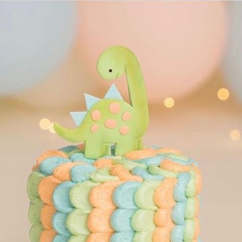 Lovely Cakes by Denisse on Instagram: "This was such a cute cake smashing session! Swipe to see how it started and how it ended! Life is hard when you’re a cute baby.  Wonderful pics by @kellymiddletonphotography   #dinosaurcake #dinocake #dinosmashcake #dinosaursmashcake #lovelycakesbydenisse #buttercreamcake #cakedecorations #cakeartist #burlingtonbabyphotographer #burlingtoncakes" Dino First Birthday Cake, Smash Cake Dinosaur Theme, Dinosaur Smash Cake, Pink Dino Birthday Cake, Dino Smash Cake 1st Birthdays, Smash Cake Ideas, Dinosaur Egg Smash Cake, Dino Cake, Baby Cake Smash