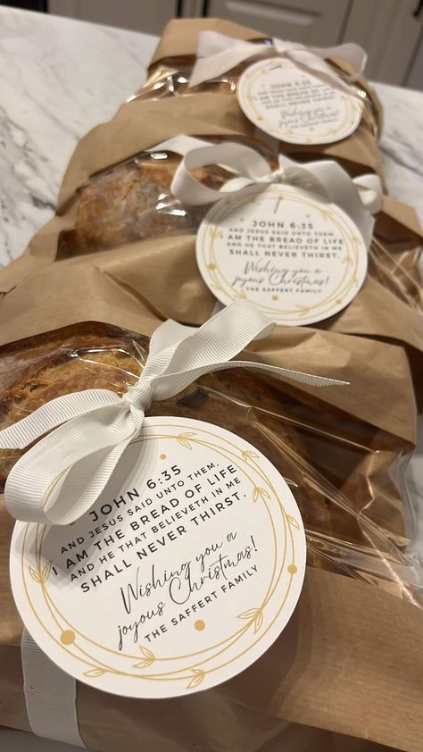 Sourdough Christmas Gift, Sourdough Bread Gift, Christmas Sourdough, Sourdough Gift, Handmade Food Gifts, Bread Gifts, Boss Gifts, Homemade Things, Bread Packaging