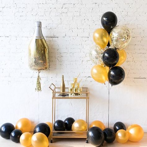 Paris312 on Instagram: “We’re ready to ring in the New Year! 🍾Celebrate in style with our ready-to-party NYE balloons ✨ shop today at Paris312.com…” Nye Balloons, Gold Champagne Bottle, Nye Celebration, Gold Confetti Balloons, Balloon Shop, Party Mix, Gold Confetti, Confetti Balloons, Photo Op