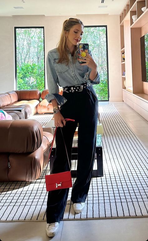 Sasha Fitness, Sascha Fitness, Friday Outfit, Photography Instagram, 2025 Vision, Blouse Outfit, Dressy Casual, Denim Outfit, Outfits Casuales