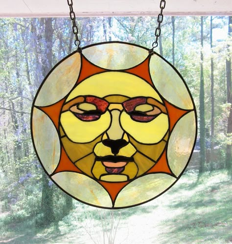 Glass Stained Art, Celestial Stained Glass Patterns, Sun Stained Glass Pattern, Tiffany Stained Glass Patterns, Stained Glass Face, Stained Glass Eye, Stained Glass Project, Tiffany Glass Art, Goldfish Bowl