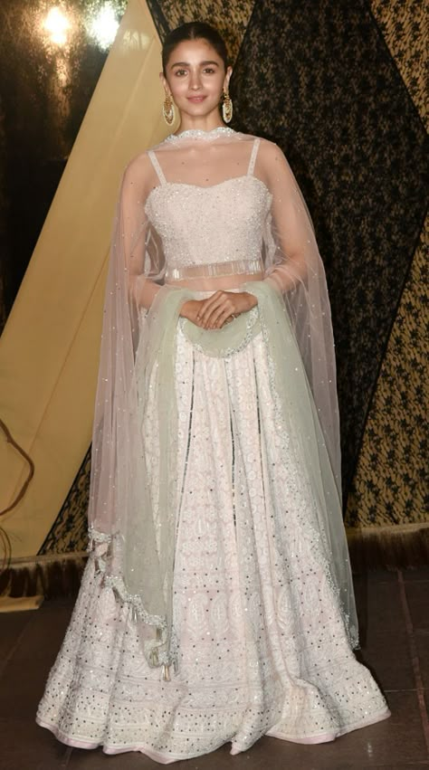 Get bollywood diva look in Chikankari lehenga. White Chikankari Lehenga, Chikankari Lehenga, Shoes Guide, Indian Sari Dress, Indian Outfits Lehenga, Wedding Lehenga Designs, Lehnga Dress, Designer Bridal Lehenga, Traditional Indian Outfits