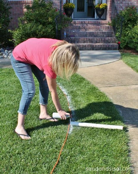 Creating A Flower Bed, Planning Garden, Front Yard Garden Design, Front Landscaping, Landscape Edging, New Flower, Landscape Plans, Home Landscaping, Garden Yard Ideas