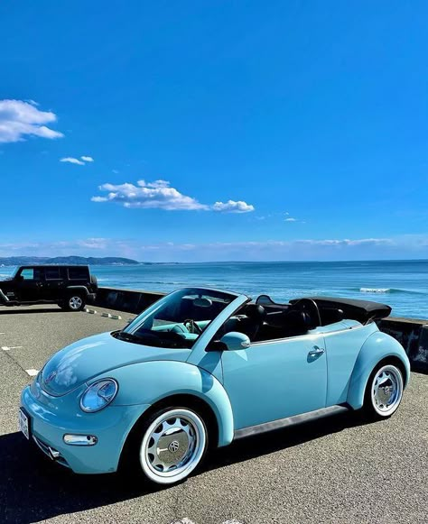 Interior Car Design, Car Design Ideas, Blue Convertible, Vw Beetle Convertible, Volkswagen Beetle Convertible, Vw New Beetle, Bug Car, Volkswagen New Beetle, Car Deco