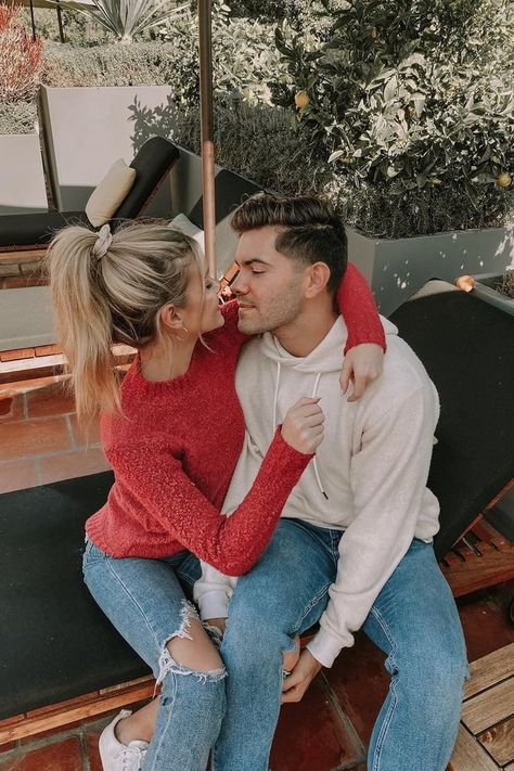 Dylan Barbour, Hannah Godwin, Bachelor In Paradise, Kaitlyn Bristowe, Bachelor Nation, The Bachelor, Couples Poses For Pictures, Best Couple, Celebrity Couples