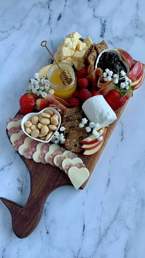 Tuesday Tips Alert 🚨 ⁣ ⁣ Today we’re continuing a bit of our Valentine’s Day theme tips that we started last week to get you ready for… | Instagram Engagement Cheese Board, Couple Charcuterie Board, Personal Cheese Board, Charcuterie Board Valentine’s Day, Romantic Charcuterie Board For Two, Romantic Charcuterie Board, Valentines Day Meals, Salami River, Personal Charcuterie Board