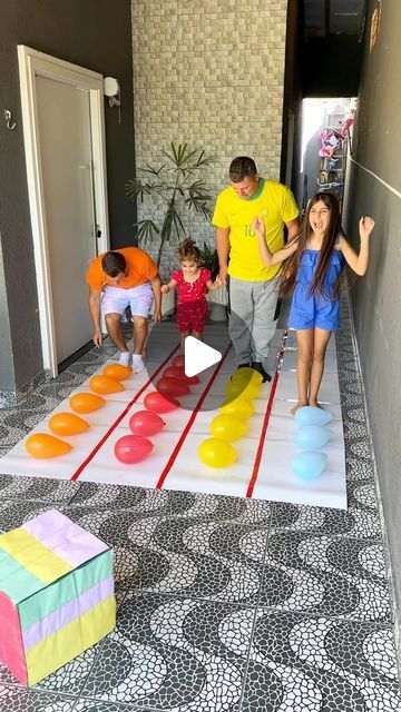 Color Games For Kids Activities, Colors Games For Kids, Funny Activities For Kids, Kids Party Games Outdoor, Kids Games Outdoor, Spanish Activities For Kids, Group Activity For Kids, Kids Activities Outdoor, Outdoor Game Ideas