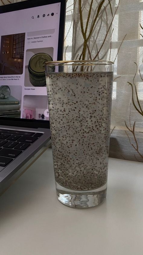 Chia Seeds Aesthetic, Chia Water Aesthetic, Chia Seeds Water, Chia Water, August Moodboard, Liquid Fast, Chia Seed Water, Winter Arc, Healthy Food Dishes