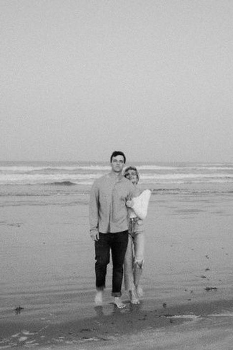 Jeans Beach Engagement Photos, Beach Couple Editorial, Editorial Beach Engagement Photos, Rainy Beach Engagement Photos, Editorial Beach Couple Photoshoot, Coastal Couple Photoshoot, Relaxed Engagement Photos, Casual Beach Photoshoot, Winter Beach Engagement Photos