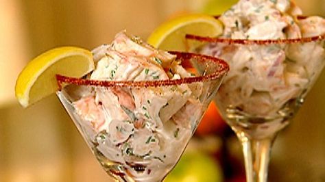 Lobster Salad Cocktail Recipe - Food.com Lobster Cocktail, Lobster Appetizers, Lobster Dip, Christmas Eve Food, Gundry Recipes, Grilled Catfish, Light Pasta Dishes, Easy Recipies, Light Pasta