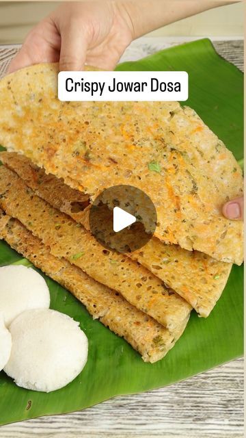 Benazeer Dhorajiwala on Instagram: "✨ Here’s the detailed recipe! ❤️  Ingredients and Method for Crispy and Healthy Jowar Dosa! ❤️ In a bowl, Combine -  1 + 1/2 Cup Jowar Flour 1/2 Cup Rice Flour 2 Tbsp Semolina 4 Cups Water  1 Carrot Grated 1 Onion Coriander Chopped 2 Green Chillies 1 Tsp Cumin Curry Leaves 1 Tsp Salt Cover and let it rest for 10-15 minutes. Heat a tawa, Grease it lightly. Stir the mixture well and pour the batter once tawa is hot.  Pour some ghee or oil on top. And let it cook for 7-8 minutes on medium to low flame till golden brown.   For Chutney-  In a blender, Add  1 Cup Fresh Coconut 2 Green Chillies 1 Inch Ginger 2 Tbsp roasted chana Coriander Pc of Tamarind 1/2 Tsp Salt 2-3 Tbsp Water For Tempering - Heat 2 Tbsp Oil, Add 1 Tsp Mustard seeds, Curry Leaves and 1-2 dr Crispy Dosa Recipe, Jowar Dosa Recipe, Jowar Flour Recipes, Jowar Recipes, Jowar Roti, Sabudana Recipes, Breakfast Recipies, Roti Recipe, Veg Snacks