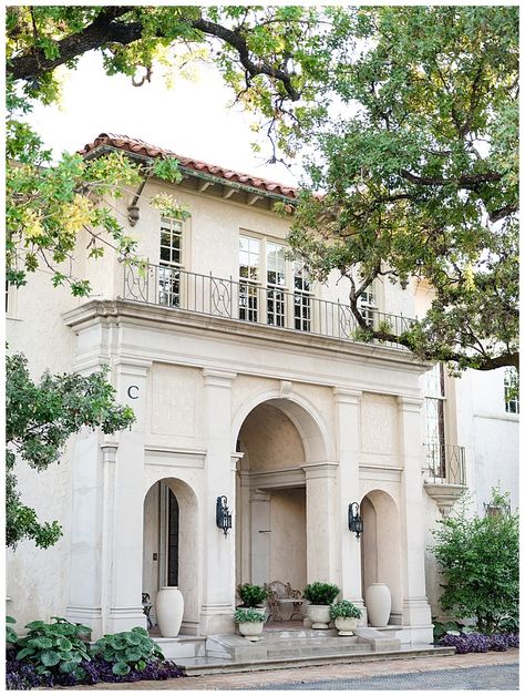 Commodore Perry Estate Engagement | Austin, Texas | Kelly Costello Photography Commodore Perry Estate, Austin Wedding Photographer, Austin Wedding, Photography Website, Austin Texas, Austin, New Homes, Texas, Real Estate