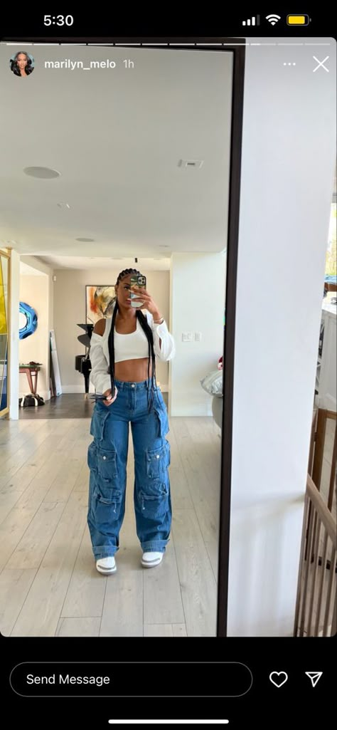 Jean Cargo Pants Outfit Black Women, Light Jean Cargo Pants Outfit, Blue Jeans Cargo Pants Outfit, Denim Cargo Pants Outfit Black Women, Blue Jean Cargo Pants Outfit, Mom Jeans Outfit Black Women, Jeans Cargo Pants Outfit, Denim Cargo Pants Outfit, Jean Cargo Pants Outfit