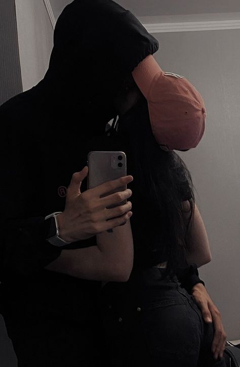 Cute Couple Pics Aesthetic, Couple Goals Teenagers Pictures, Mirror Selfie Poses, Couple Goals Teenagers, Boyfriend Photos, Cute Relationship Photos, Cute Couple Poses, Selfie Ideas Instagram